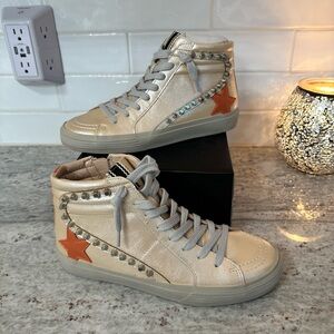 ShuShop Studded Metallic High Top Sneakers Size 8 - champagne & orange